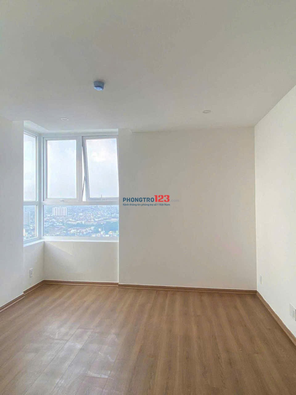 Căn 3p ngủ Carillon 5,Tân Phú giá 11tr/th ( không nội thất)