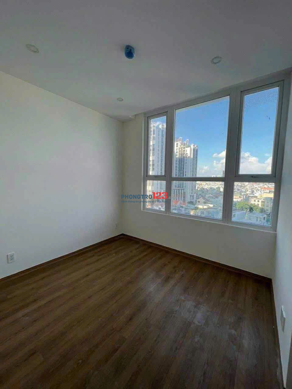 Căn 3p ngủ Carillon 5,Tân Phú giá 11tr/th ( không nội thất)