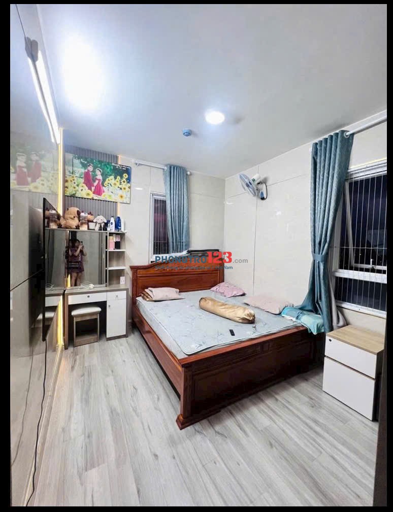 Cho thuê căn 2p ngủ, đủ nội thất giá 9tr, C/c Tân Hương, Tân Phú