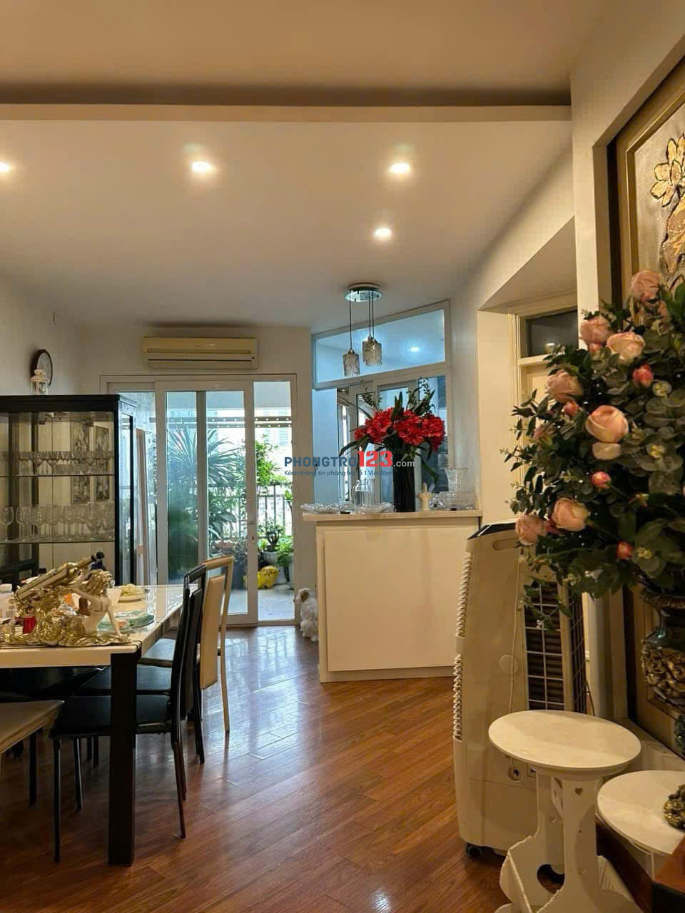 C/c Kim Hồng, Vườn Lài, TP: Căn góc 2p ngủ, 2wc, full nội thất, 9 triệu, 85m2