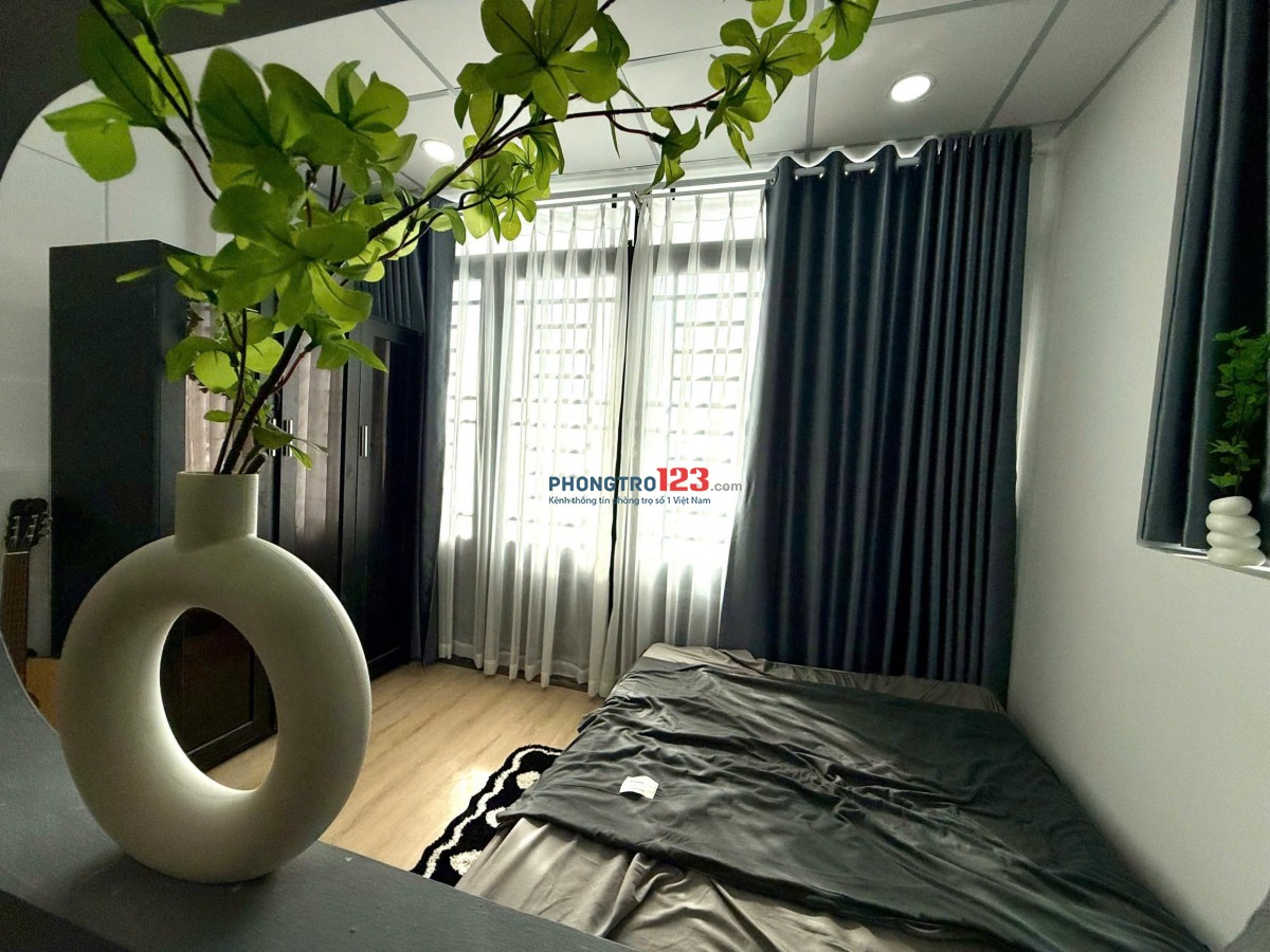 Căn Hộ 1 Phòng Ngủ – Ban Công, Tách Bếp – Full Nội Thất, Decor Sẵn Siêu Đẹp – Gần Đh Văn Hiến