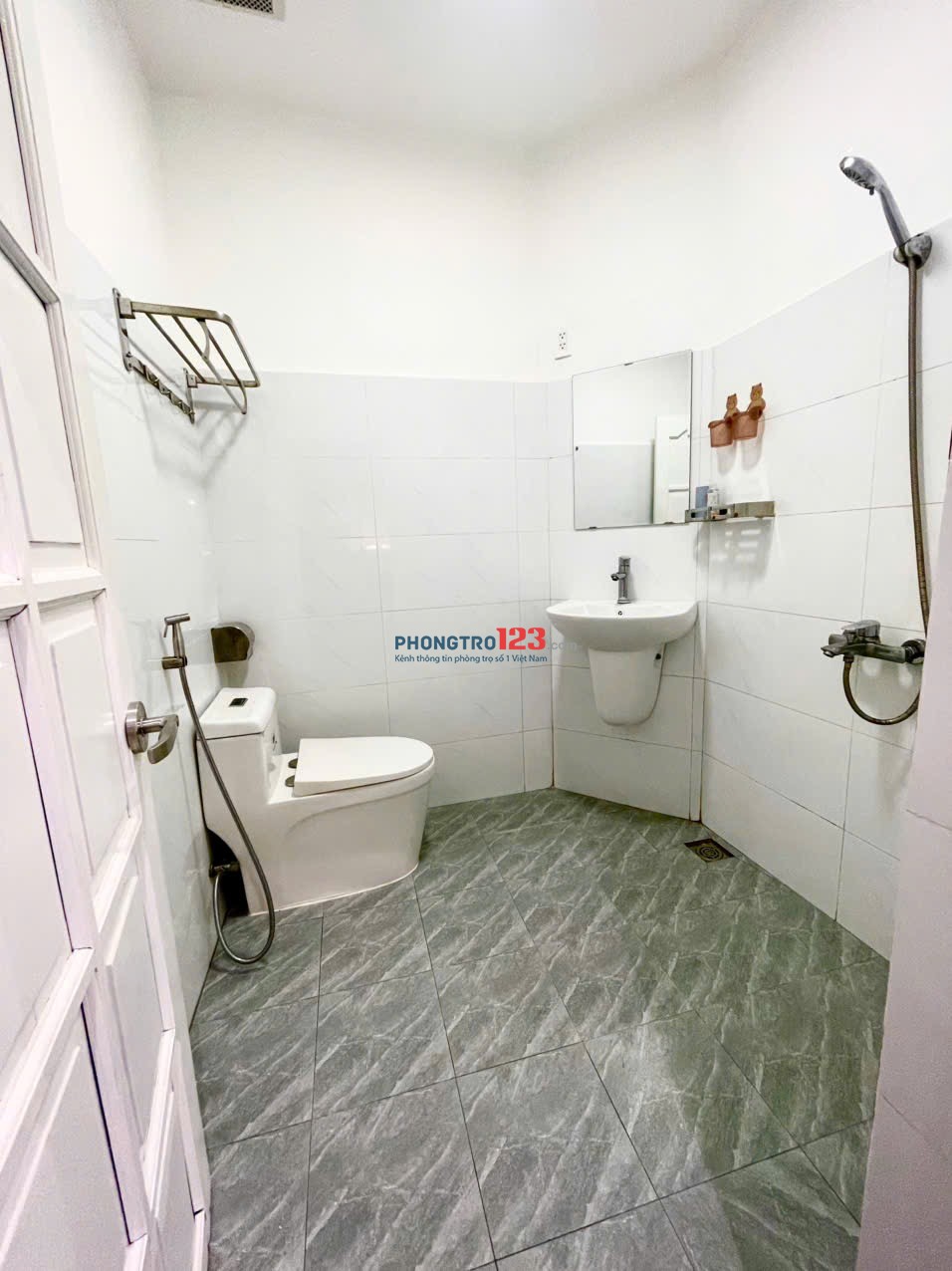 Duplex full nội thất thiết kế hiện đại gần sân bay tân sơn nhất trung tâm quận tân bình