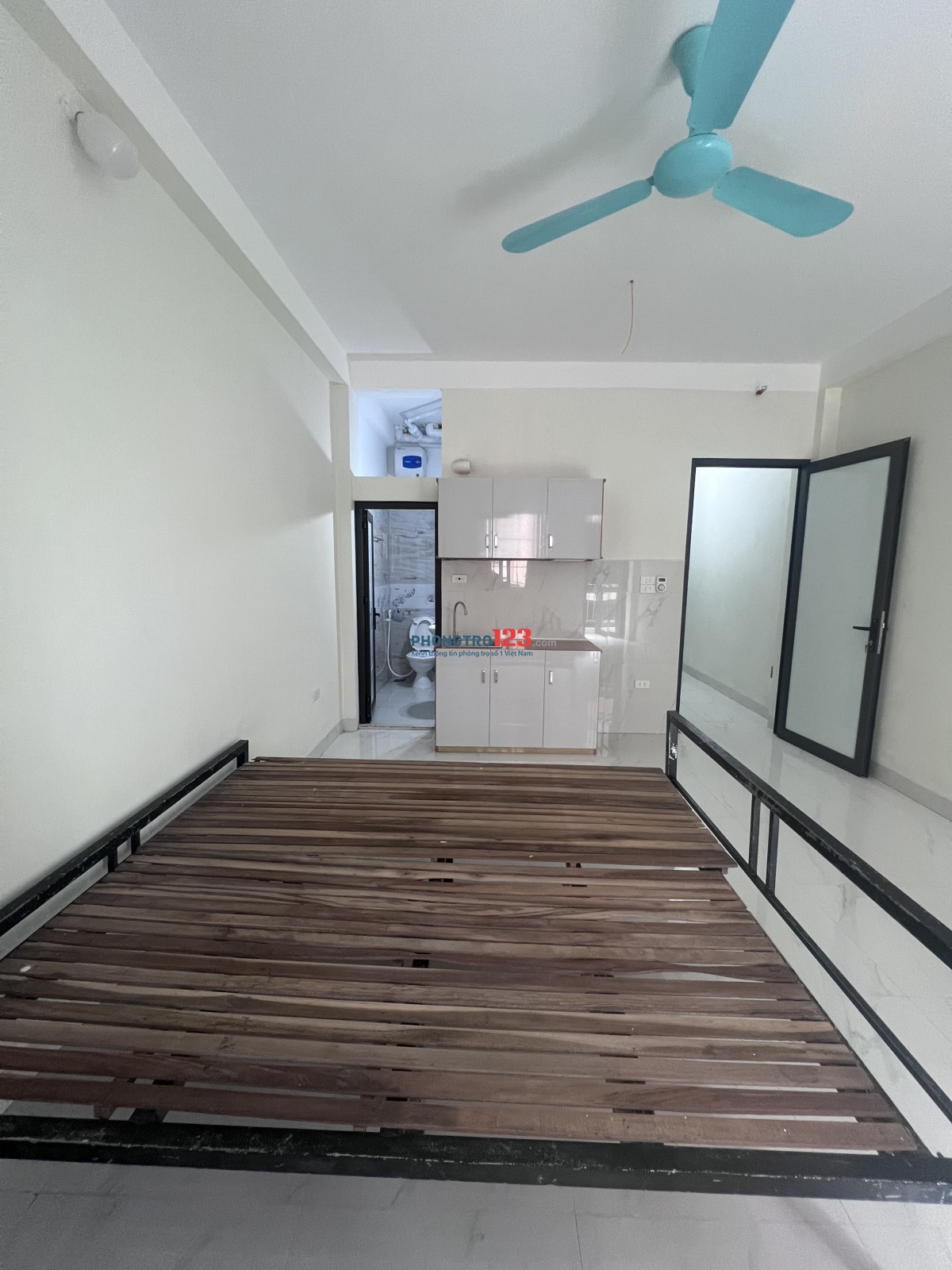 4tr Cho thuê phòng ngõ 43 gần cấp 1 Cổ Nhuế