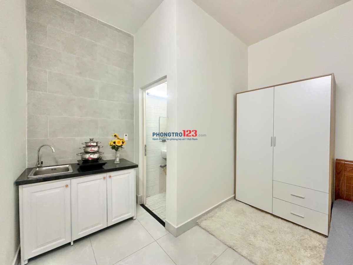 PHÒNG THOÁNG ĐẦY ĐỦ TIỆN NGHI Ô TÔ TÂN NƠI GẦN KHU CHẾ XUẤT, ĐH TÀI CHÍNH MKT