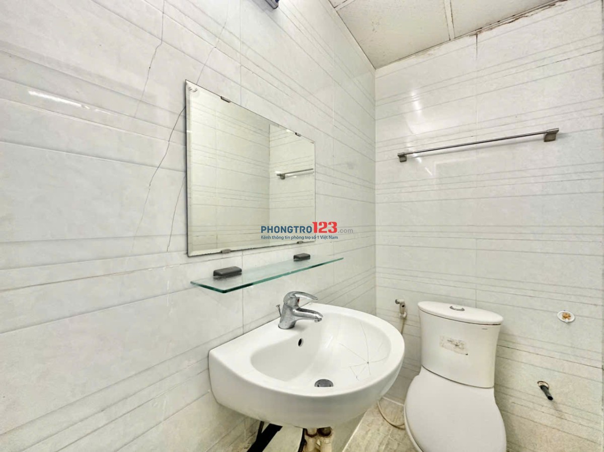 PHÒNG THOÁNG ĐẦY ĐỦ TIỆN NGHI Ô TÔ TÂN NƠI GẦN KHU CHẾ XUẤT, ĐH TÀI CHÍNH MKT