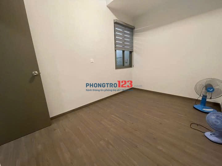 Chung cư Phú Thạnh, Nguyễn Sơn, TP: 95m2, 2p ngủ, 2wc, ban công, 9tr/th