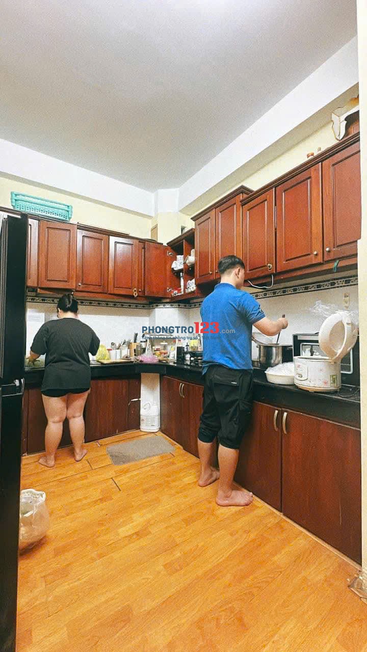 Chung cư Bàu Cát, Ni Sư Huỳnh Liên, TB: 74m2, 2p ngủ, full NT, 8,5tr