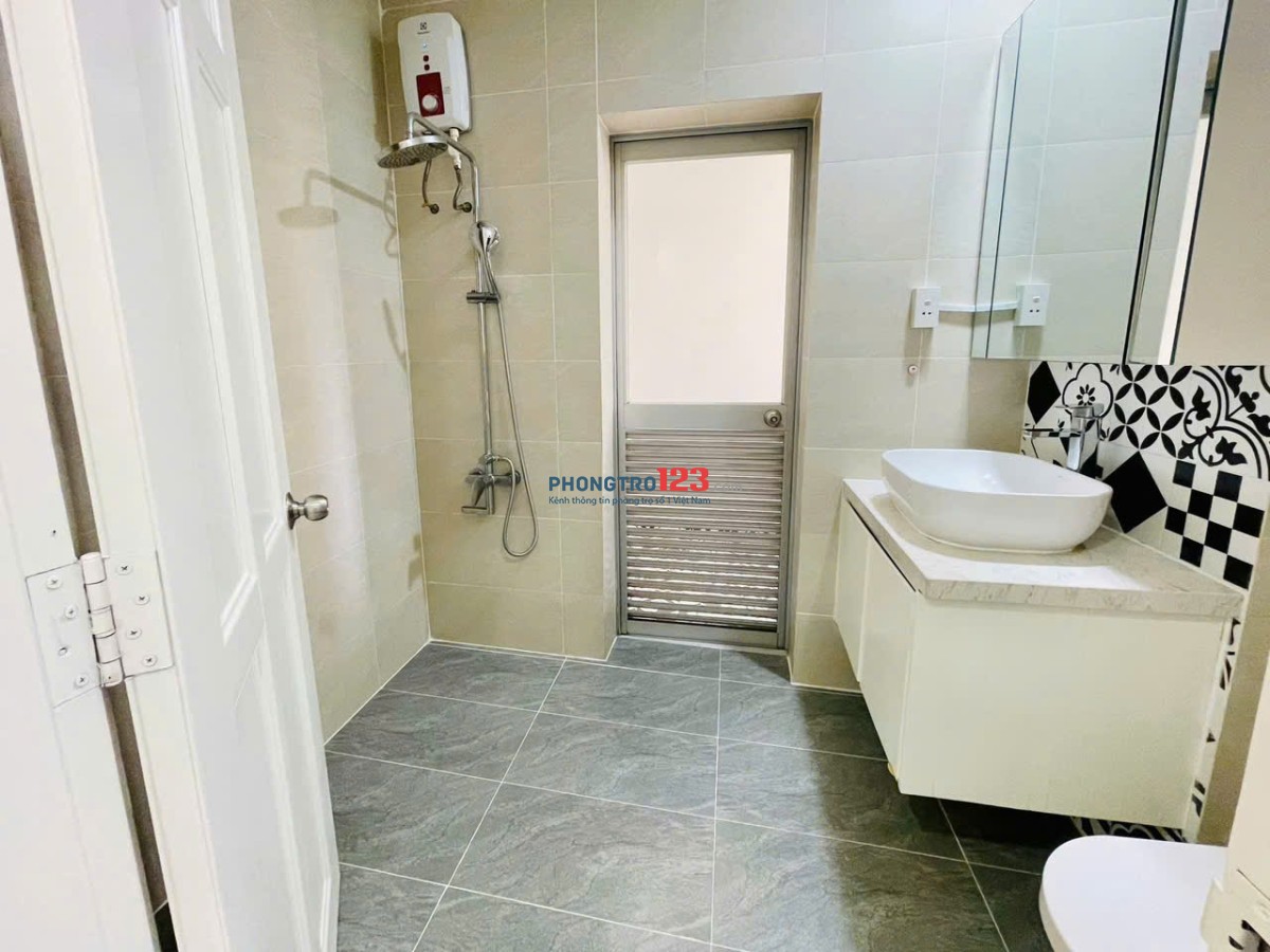 Chung cư Phúc Yên, Phan Huy Ích, TB: 2p ngủ, 84m2, có NT, 10tr/th