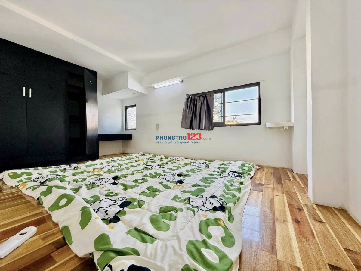 CHO THUÊ PHÒNG TRỌ GẦN CHỢ BÀ CHIỂU BAN CÔNG THOÁNG CÓ GÁC - NƠ TRANG LONG BÌNH THẠNH - 0334998413