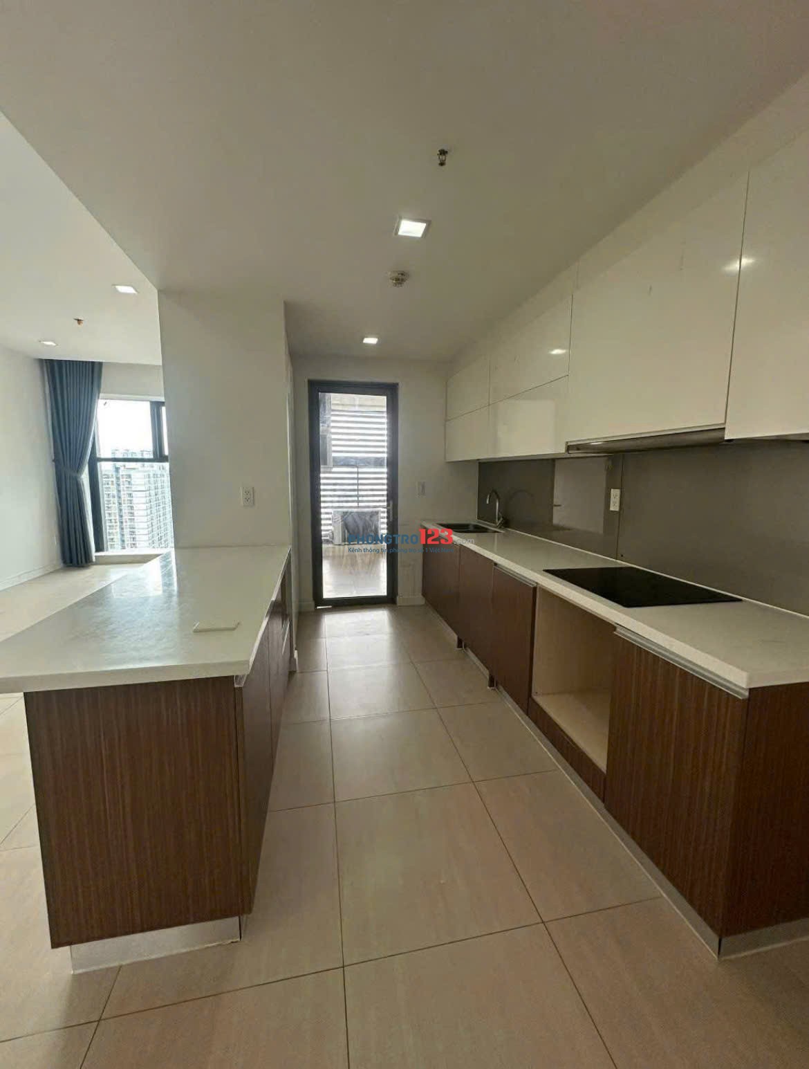 C/c Phú Thạnh, Nguyễn Sơn, TP: Căn Góc, Nhà mới 120m2, 3PN, 10tr5/th
