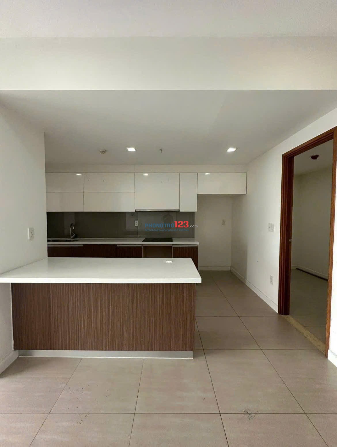 C/c Phú Thạnh, Nguyễn Sơn, TP: Căn Góc, Nhà mới 120m2, 3PN, 10tr5/th