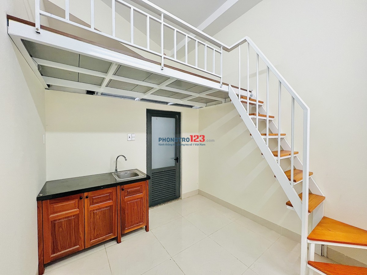 GÁC LỬNG TIỆN NGHI, CỬA SỔ, AN NINH 5' ĐI ĐH VĂN HIẾN, CV VĂN HOÁ ĐẦM SEN