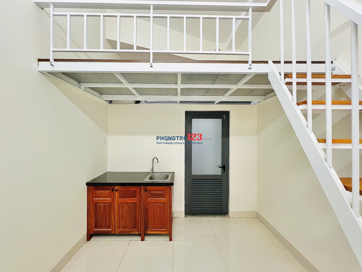 GÁC LỬNG TIỆN NGHI, CỬA SỔ, AN NINH 5' ĐI ĐH VĂN HIẾN, CV VĂN HOÁ ĐẦM SEN