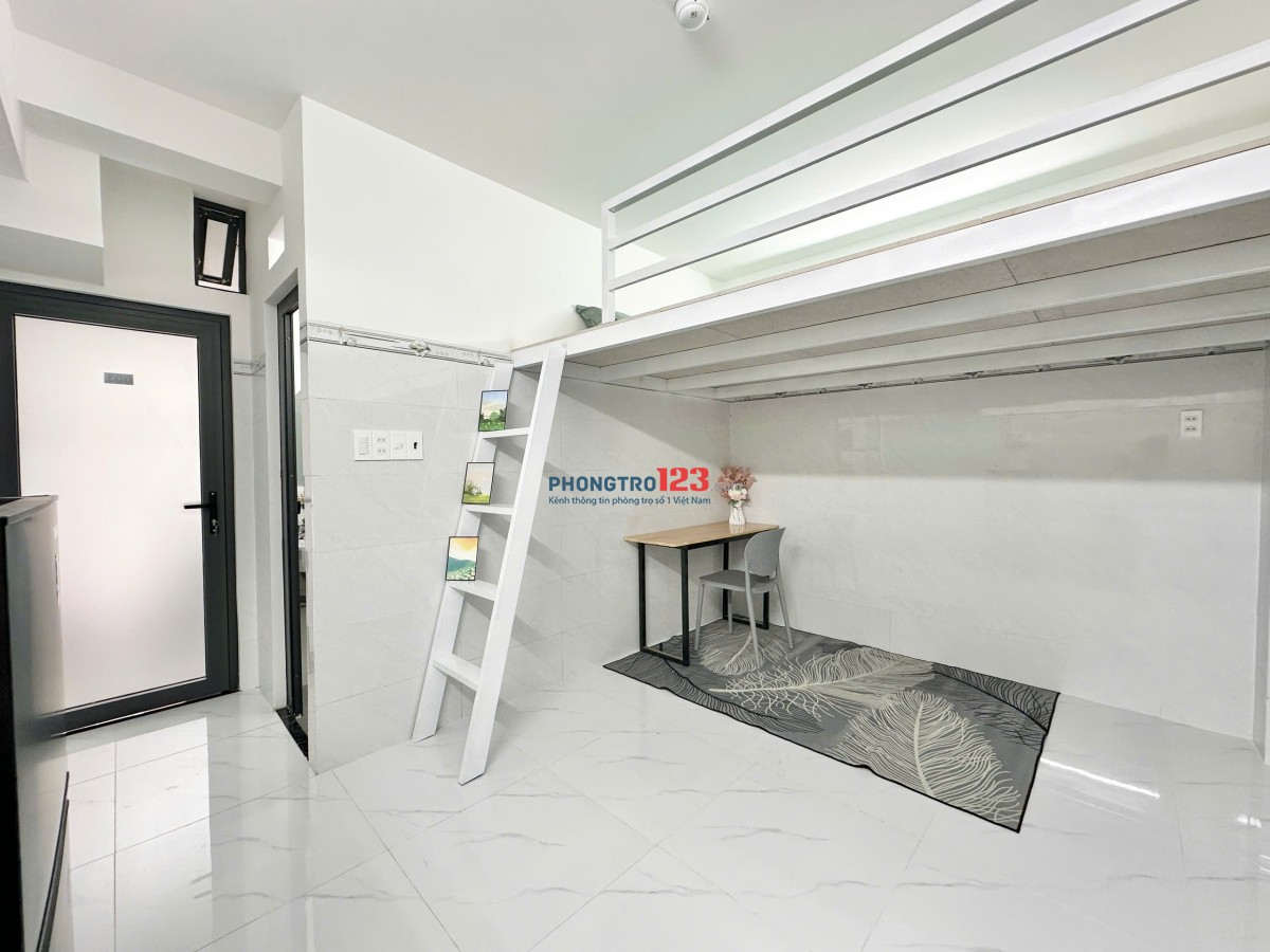 CHO THUÊ PHÒNG TRỌ - SẴN MÁY LẠNH - TỦ LẠNH - NGAY CÔNG VIÊN LÀNG HOA