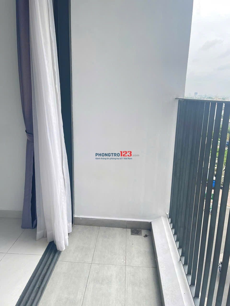 Chung cư Phú Thạnh, Nguyễn Sơn, TP: 120m2, ban công, nhà mới, 10.5tr/th