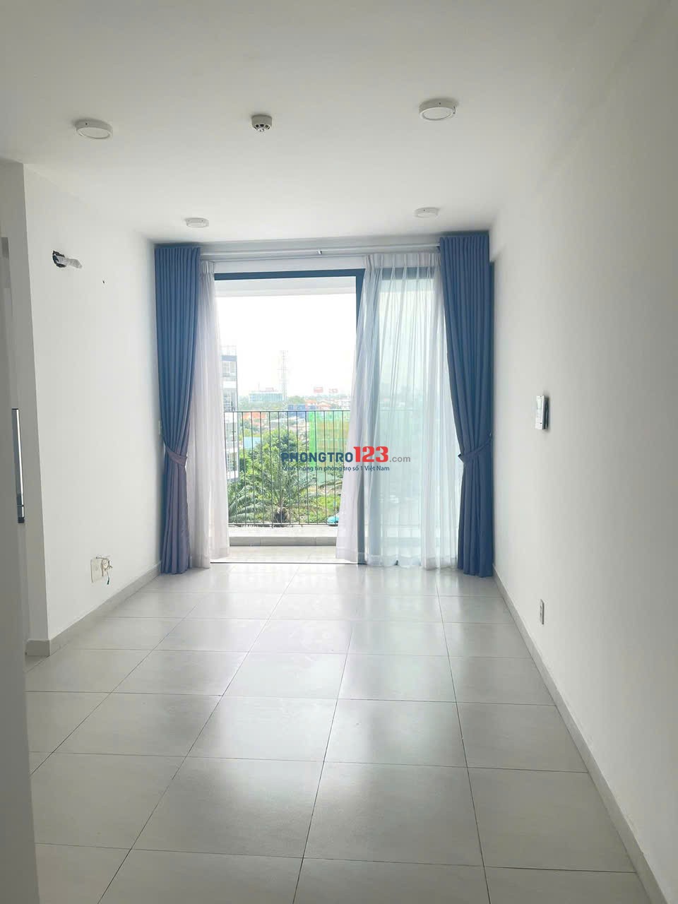 Chung cư Phú Thạnh, Nguyễn Sơn, TP: 120m2, ban công, nhà mới, 10.5tr/th