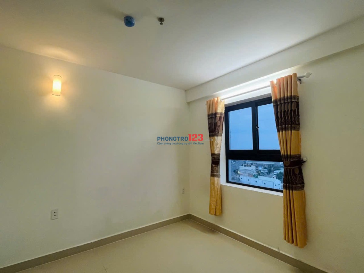 chung cư Carillon 2, Trịnh Đình Thảo, TP: 3p ngủ, nhà mới, ban công, 11triệu