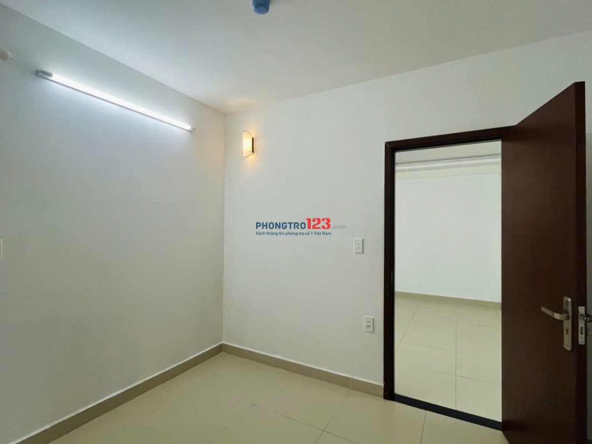 chung cư Carillon 2, Trịnh Đình Thảo, TP: 3p ngủ, nhà mới, ban công, 11triệu