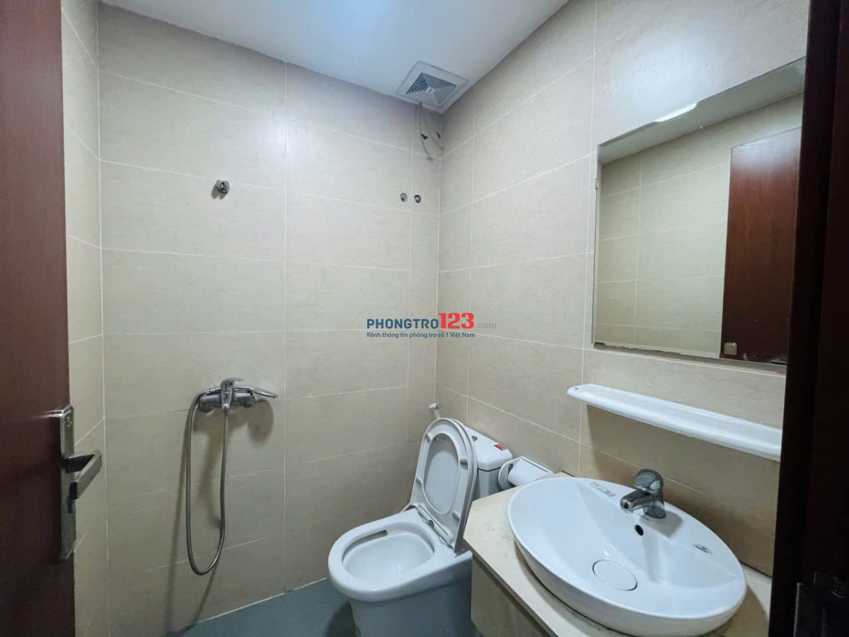 chung cư Carillon 2, Trịnh Đình Thảo, TP: 3p ngủ, nhà mới, ban công, 11triệu