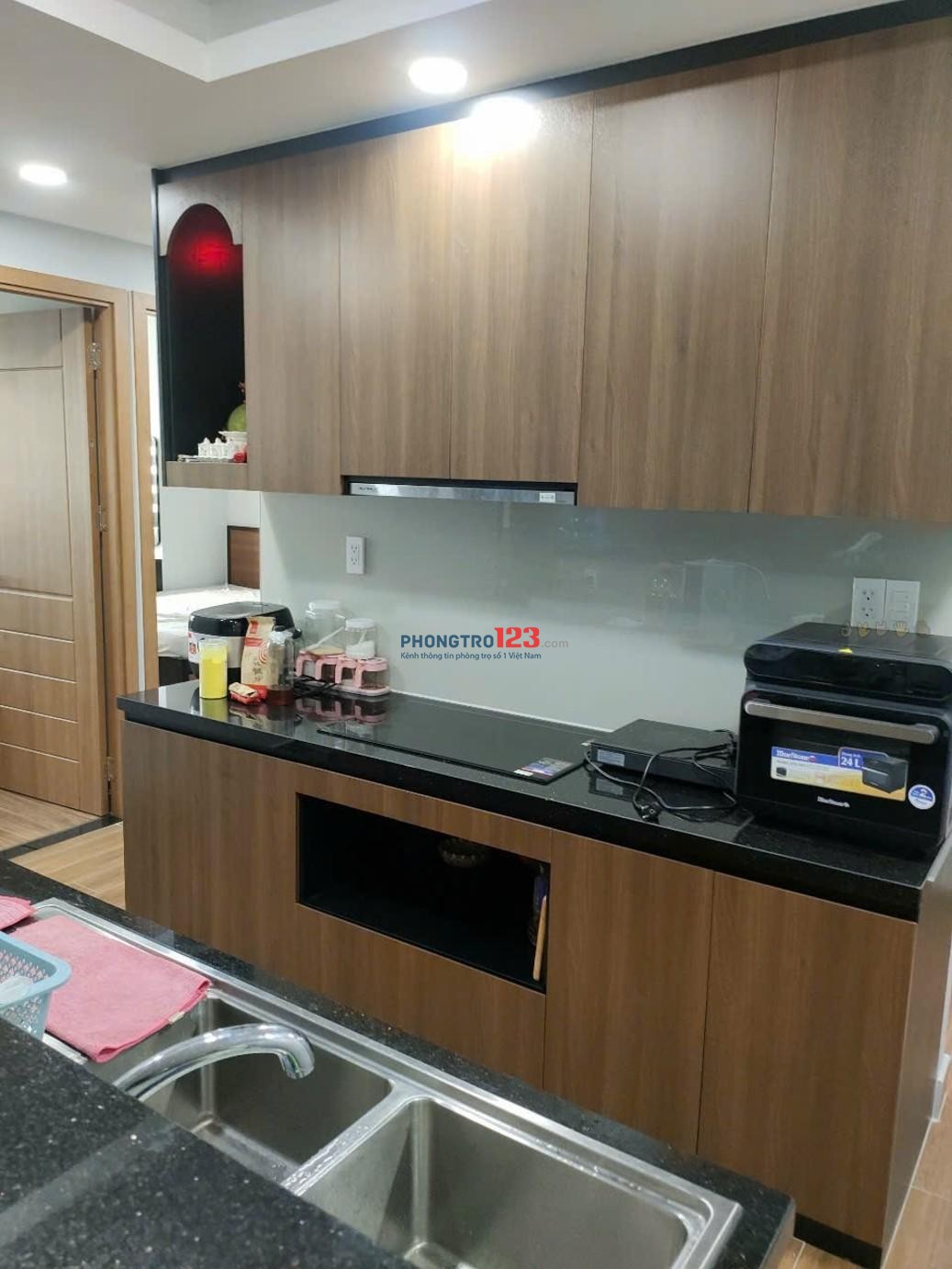 Căn hộ Oriental Plaza, Tân Phú căn 2p ngủ full nội thất giá 12,5tr