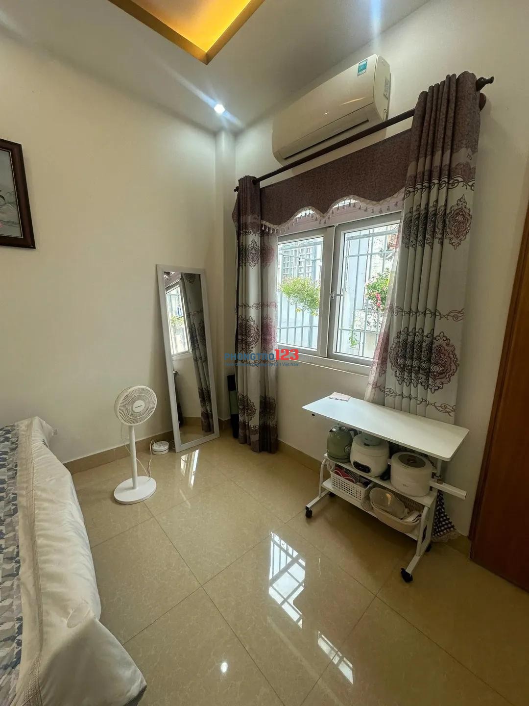 Phòng studio - Cửa Sổ Thoáng Mát - Full Nội Thất - Nguyễn Hữu Cảnh gần Cầu Sài Gòn