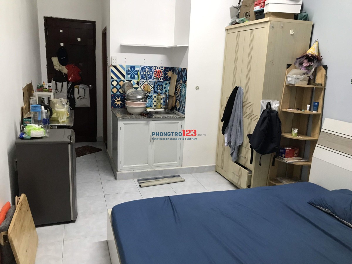 Phòng Xô Viết Nghệ Tĩnh, P.17, 25m2, full nội thất, có ban công, 5tr