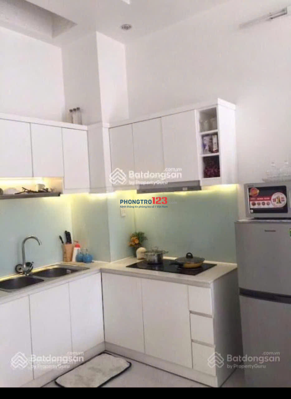 căn hộ dịch vụ ngay Khang Điền, Nguyễn Duy Trinh. 25m² - 2.5triệu. bancony, máy lạnh