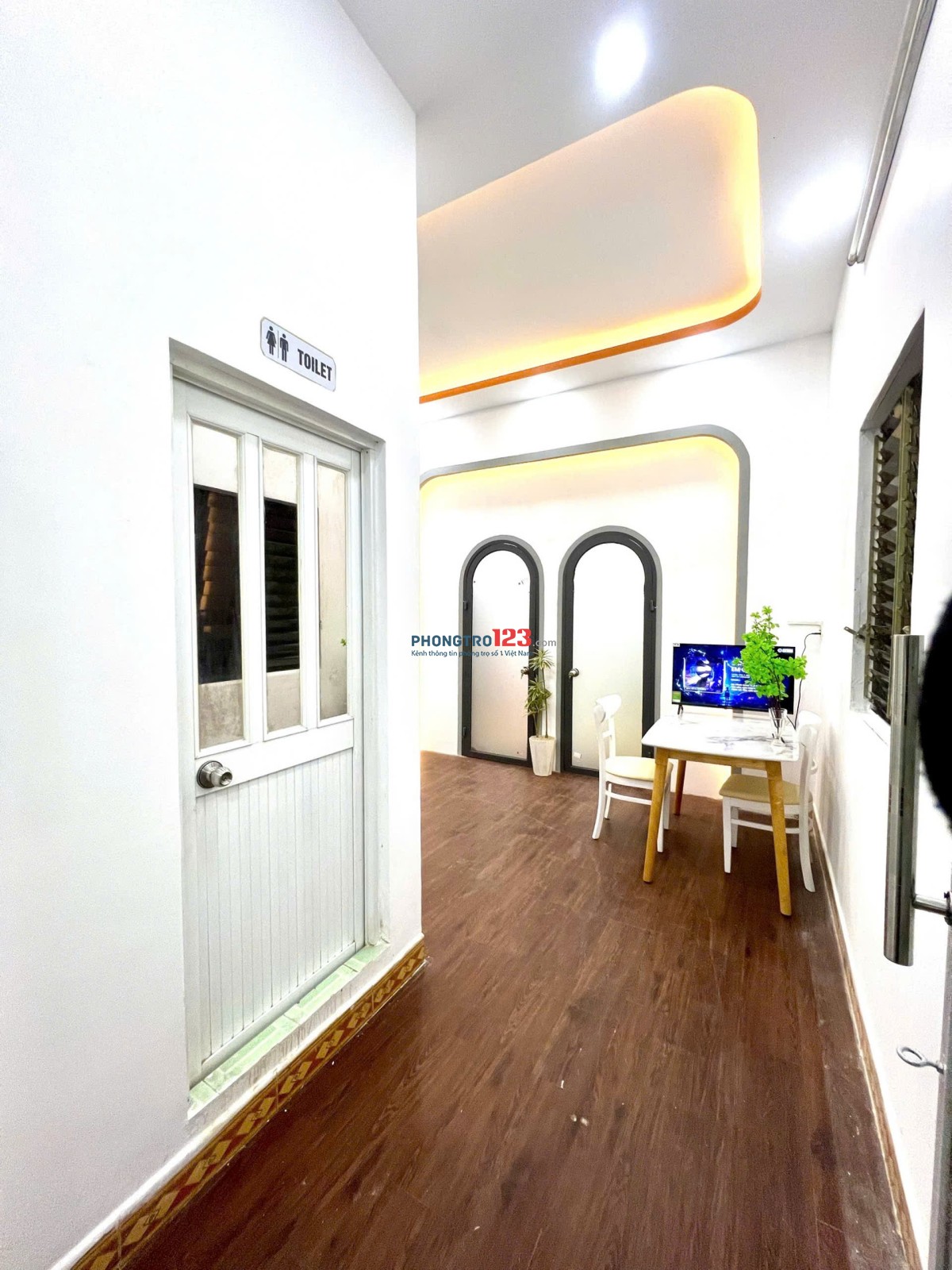 Căn Hộ 2 Phòng Ngủ Full Nội Thất – Máy Giặt Riêng – Cửa Sổ Trời Thoáng Mát – Decor Sẵn – Gần Sân bay