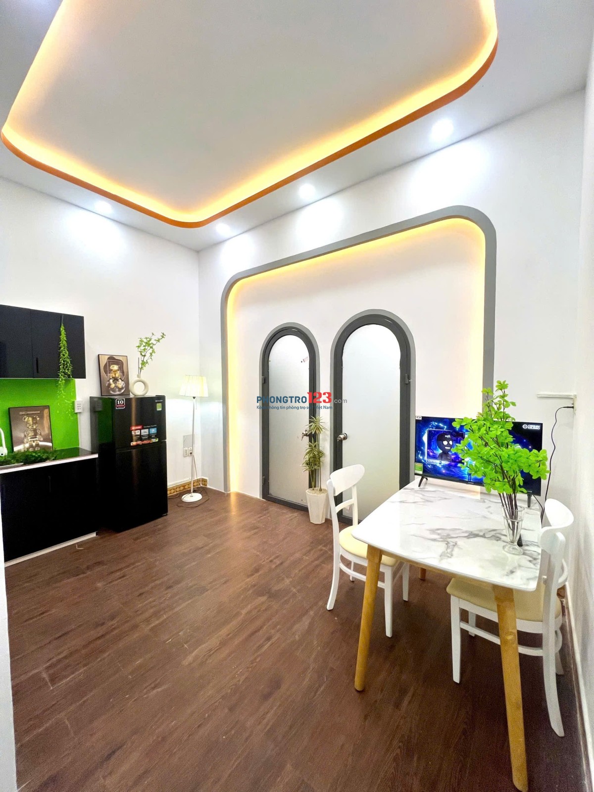 Căn Hộ 2 Phòng Ngủ Full Nội Thất – Máy Giặt Riêng – Cửa Sổ Trời Thoáng Mát – Decor Sẵn – Gần Sân bay