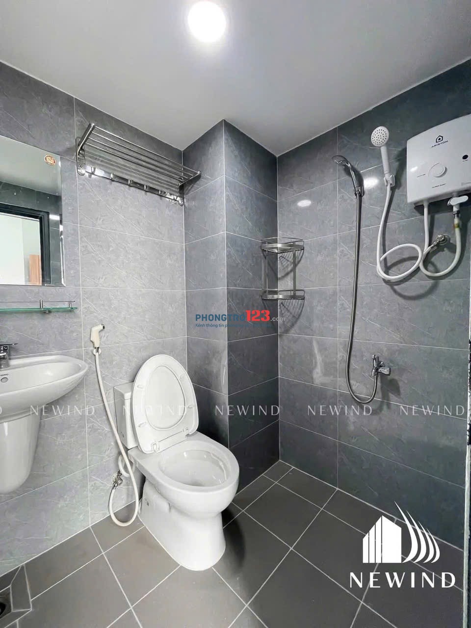 PHÒNG MỚI XÂY GIÁ TỐT DƯƠNG QUẢNG HÀM_ĐẦY ĐỦ TIỆN NGHI_CỬA SỔ THOÁNG_GẦN ĐH CÔNG NGHIỆP IUH