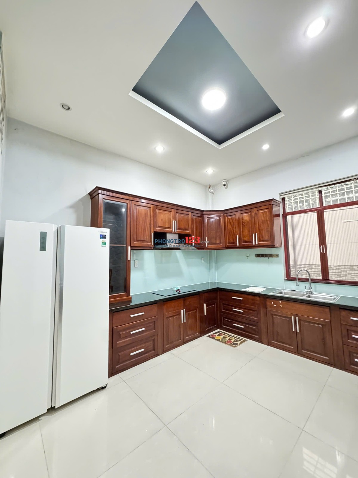 Căn hộ cho thuê 1 phòng ngủ rộng 40m2 ban công giá 6triệu đối diện Đh rmit, Tdtu quận 7