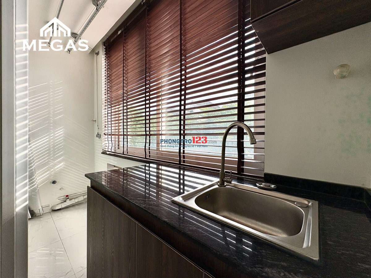 STUDIO BAN CÔNG TÁCH BẾP - NHÀ MỚI 100%