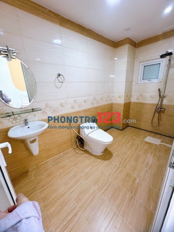 Phòng studio siêu rộng – ban công bự, ở 3 người thoải mái sát ĐH NTT 3p!