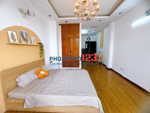 Phòng studio siêu rộng – ban công bự, ở 3 người thoải mái sát ĐH NTT 3p!
