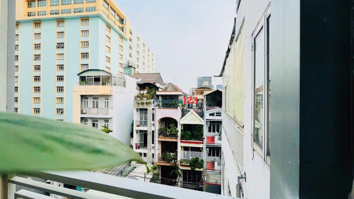 Cho thuê căn 1 phòng ngủ ban công nhận xe điện ở Trà Khúc Tân Bình gần sân bay cv Hoàng Văn Thụ