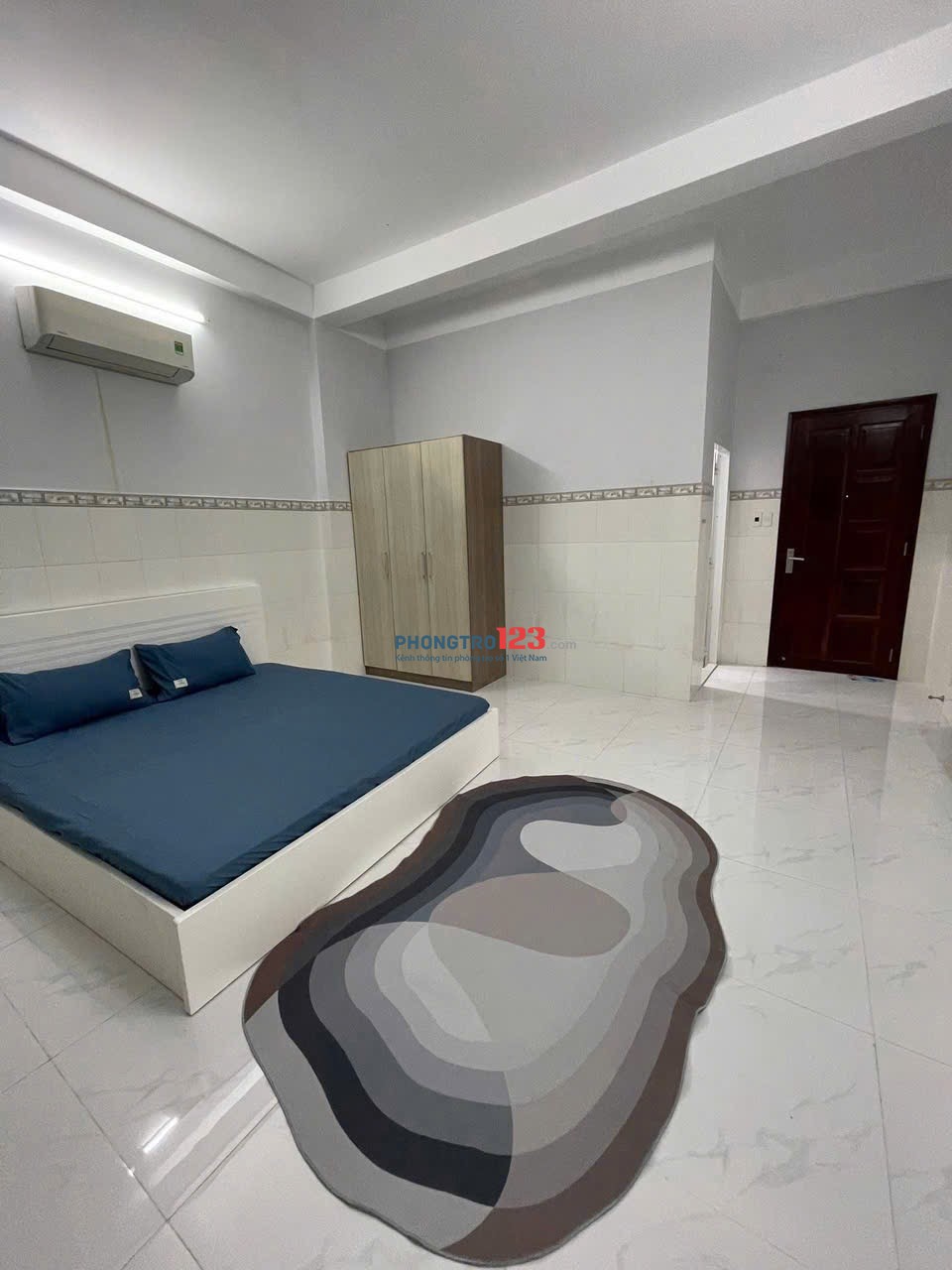 CĂN HỘ BAN CÔNG NGAY LÝ THƯỜNG KIỆT TÂN BÌNH GẦN QUẬN 11 QUẬN 10