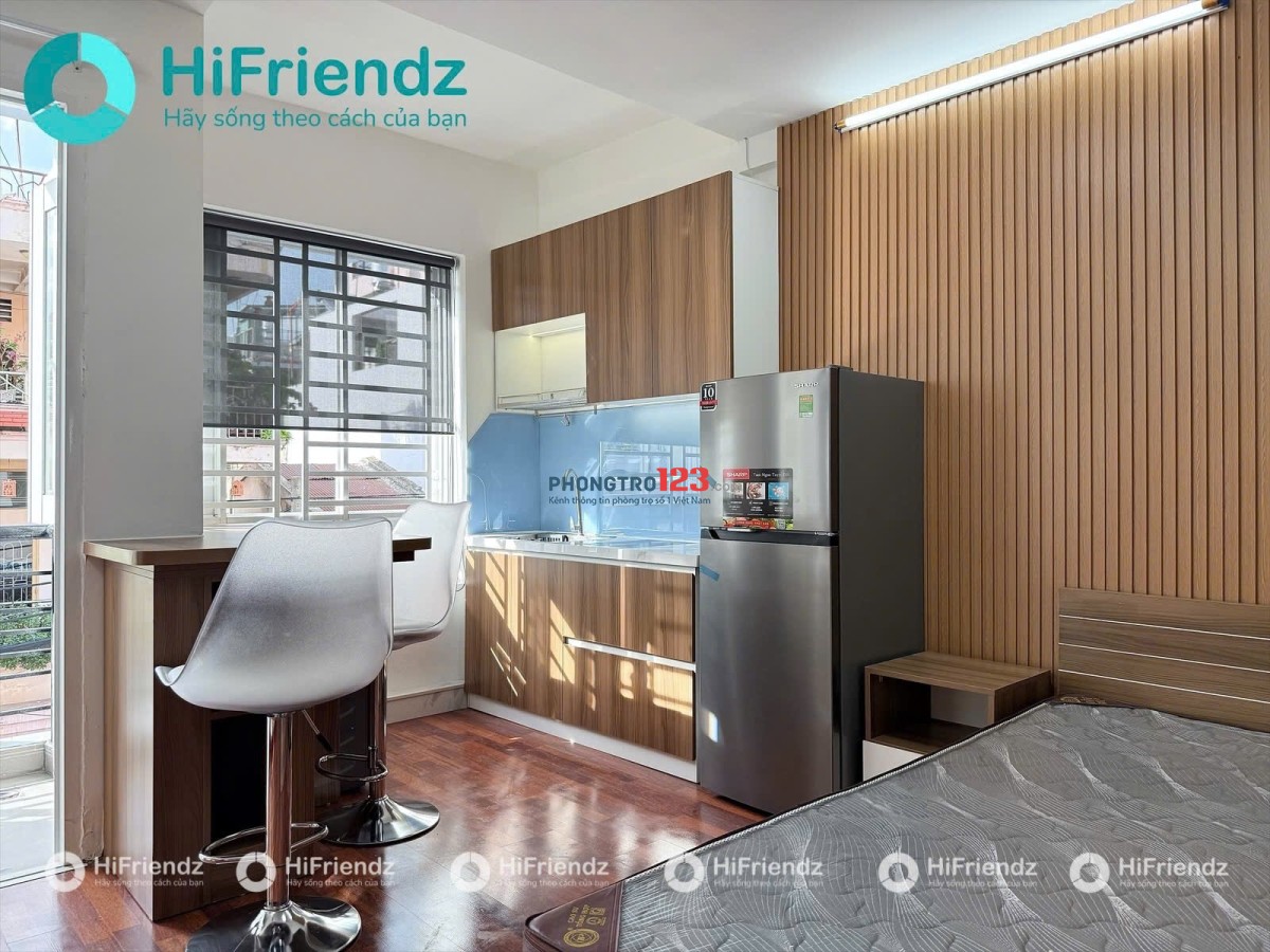 PHÒNG MỚI 100% FULL NỘI THẤT BAN CÔNG LỚN NẰM NGAY CHỢ BÀ CHIỄU MÀ GIÁ CHỈ HƠN 6TR ĐÂY MỌI NGƯỜI ƠII