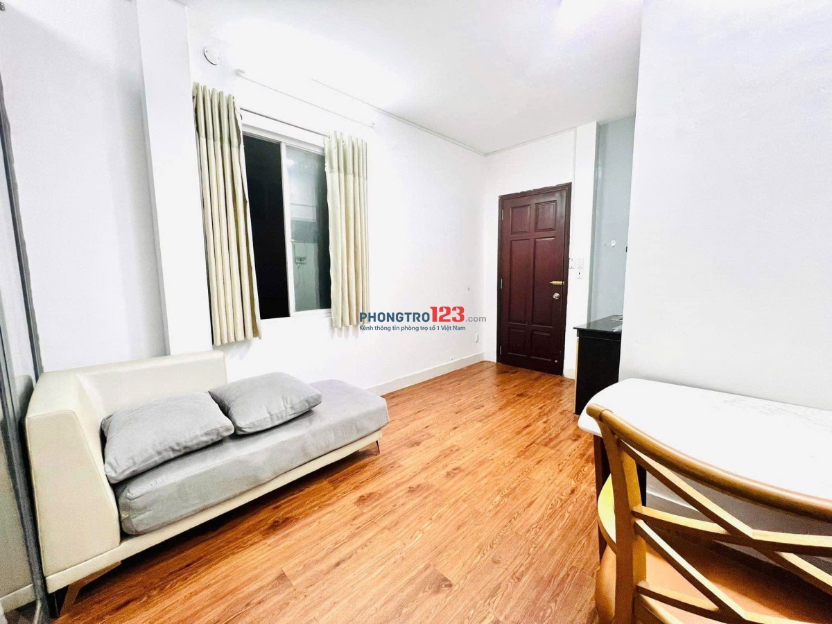 Cho thuê căn hộ full nội thất tách bếp có ban công Q4- gần cầu Calmette, cầu Ông Lãnh, Bến Vân Đồn,…