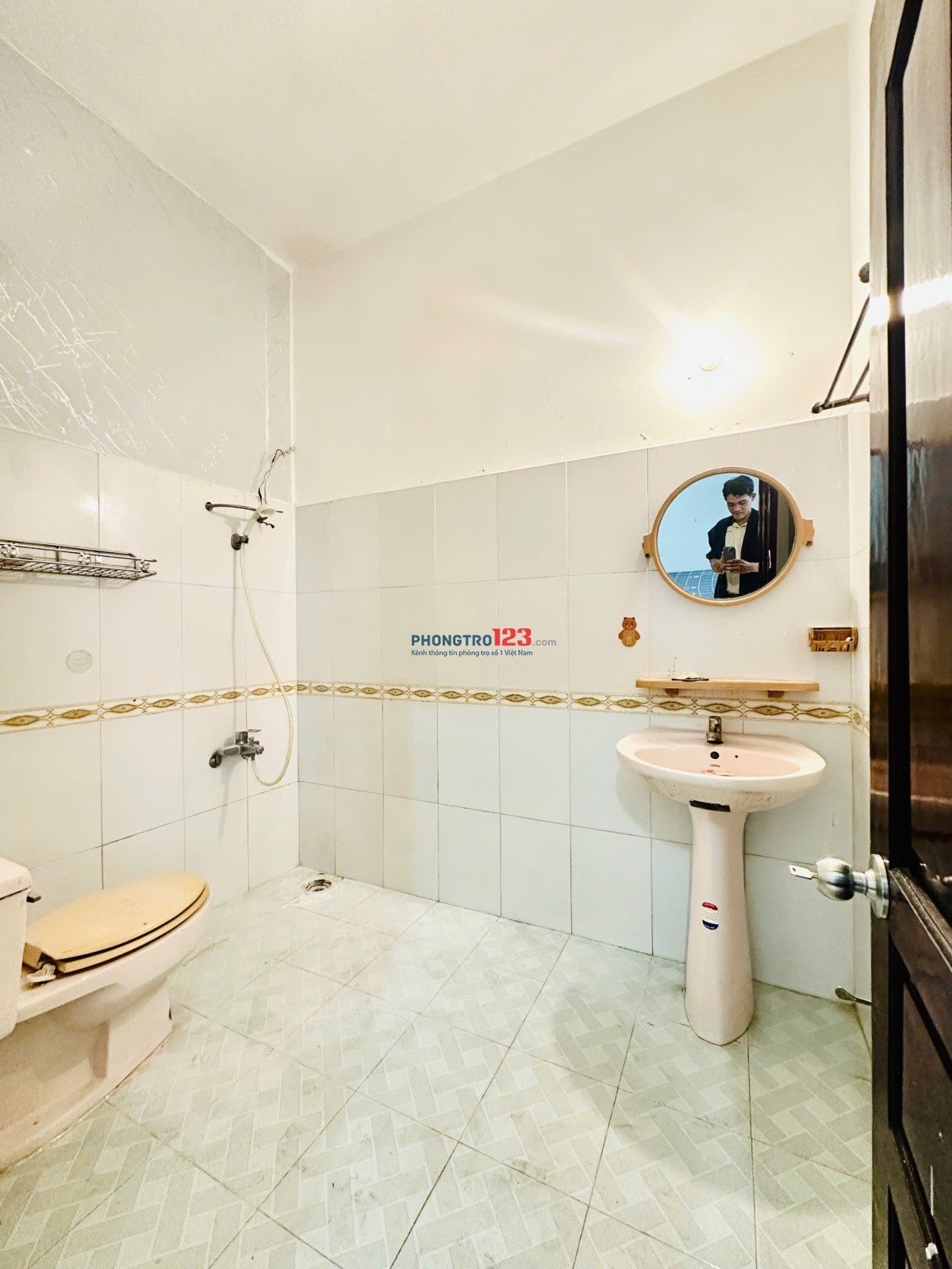 Căn hộ studio full nội thất rộng 40m2 gần sân bay tân sơn nhất, lăng cha cả ga t3