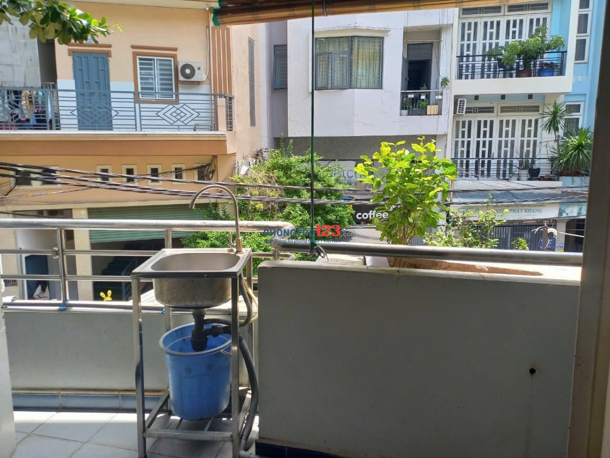 Căn hộ studio ban công full nội thất gần cv hoàng văn thụ sân bay tân sơn nhất ga t3 quận tân bình