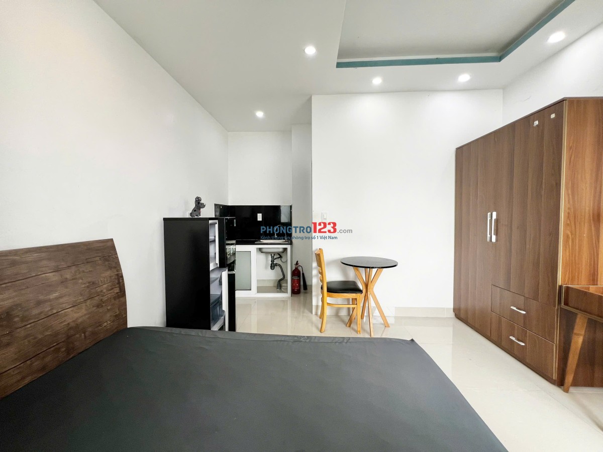 Căn hộ quận 4 giá 5tr6 có cửa sổ sát trung tâm Sài Gòn