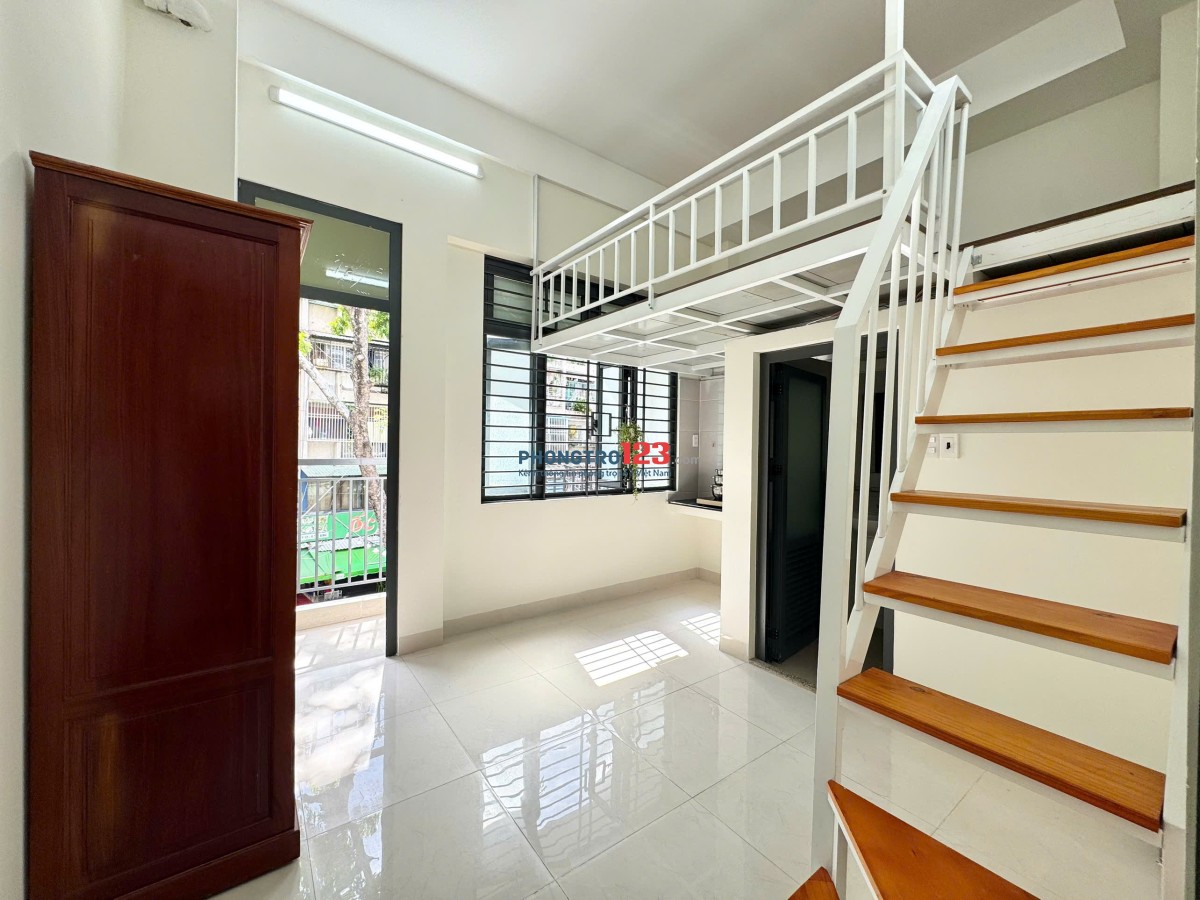 PHÒNG BAN CÔNG FULL NỘI THẤT NGAY NGÃ TƯ BẢY HIỀN