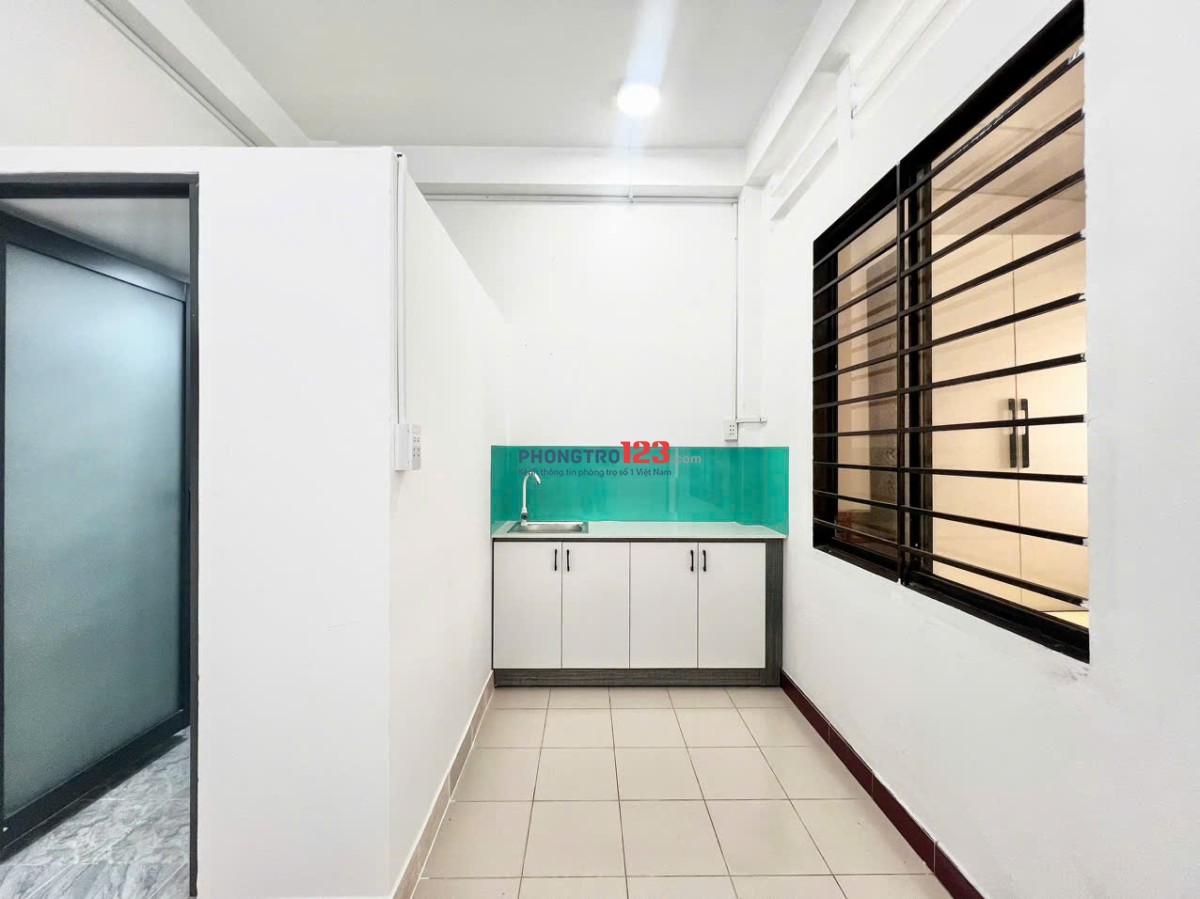 Phòng Trọ 1 Phòng Ngủ - Tách Bếp - Ban Công - Mới Tinh 100% - 40m2 - Gần Đại Học Kiến Trúc