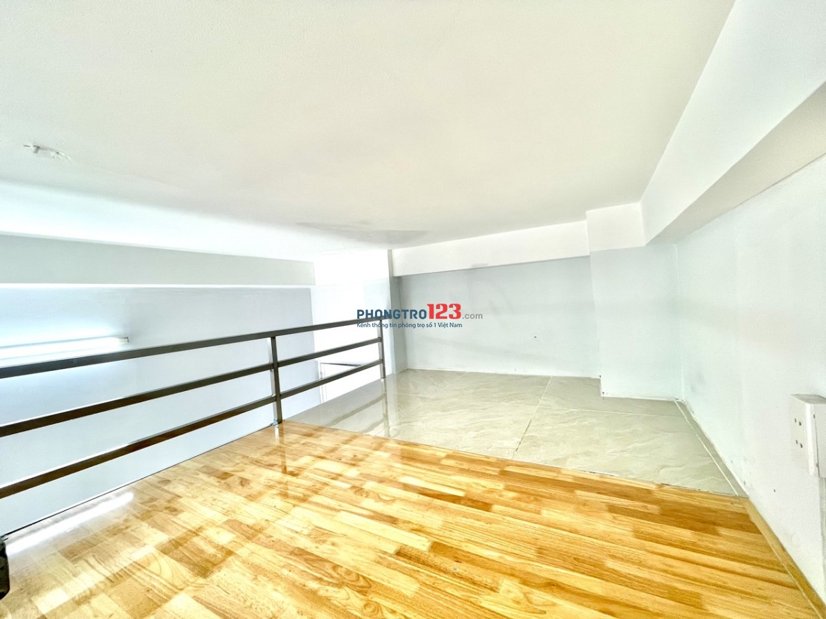 PHÒNG BAN CÔNG DUPLEX FULL NT NGAY LÊ VĂN SỸ