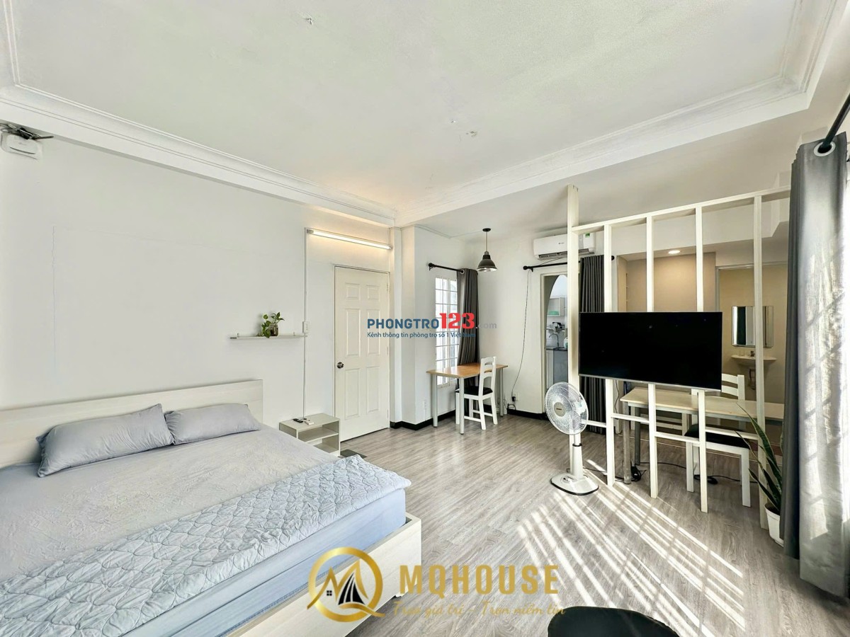 Căn Hộ 1Pn 55m2 balcony máy giặt riêng cửa sổ trời, dọn phòng hằng tuần Nhà thờ Đức Bà, Bason