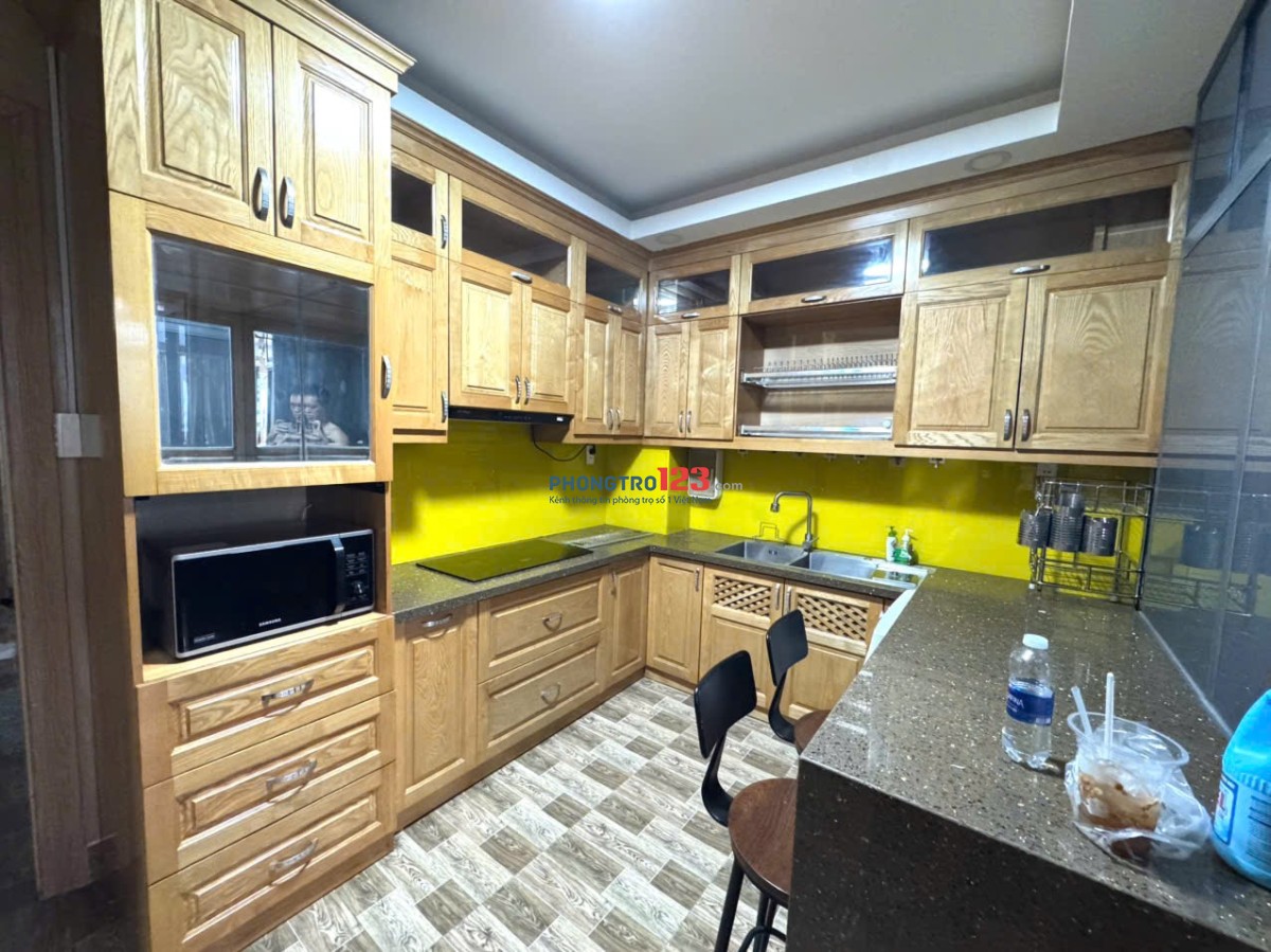 Căn hộ 1 Phòng Ngủ 45m2 Gần Bùi Viên, Cầu Ông Lãnh. Full nội thất cửa sổ view bitexco thang máy