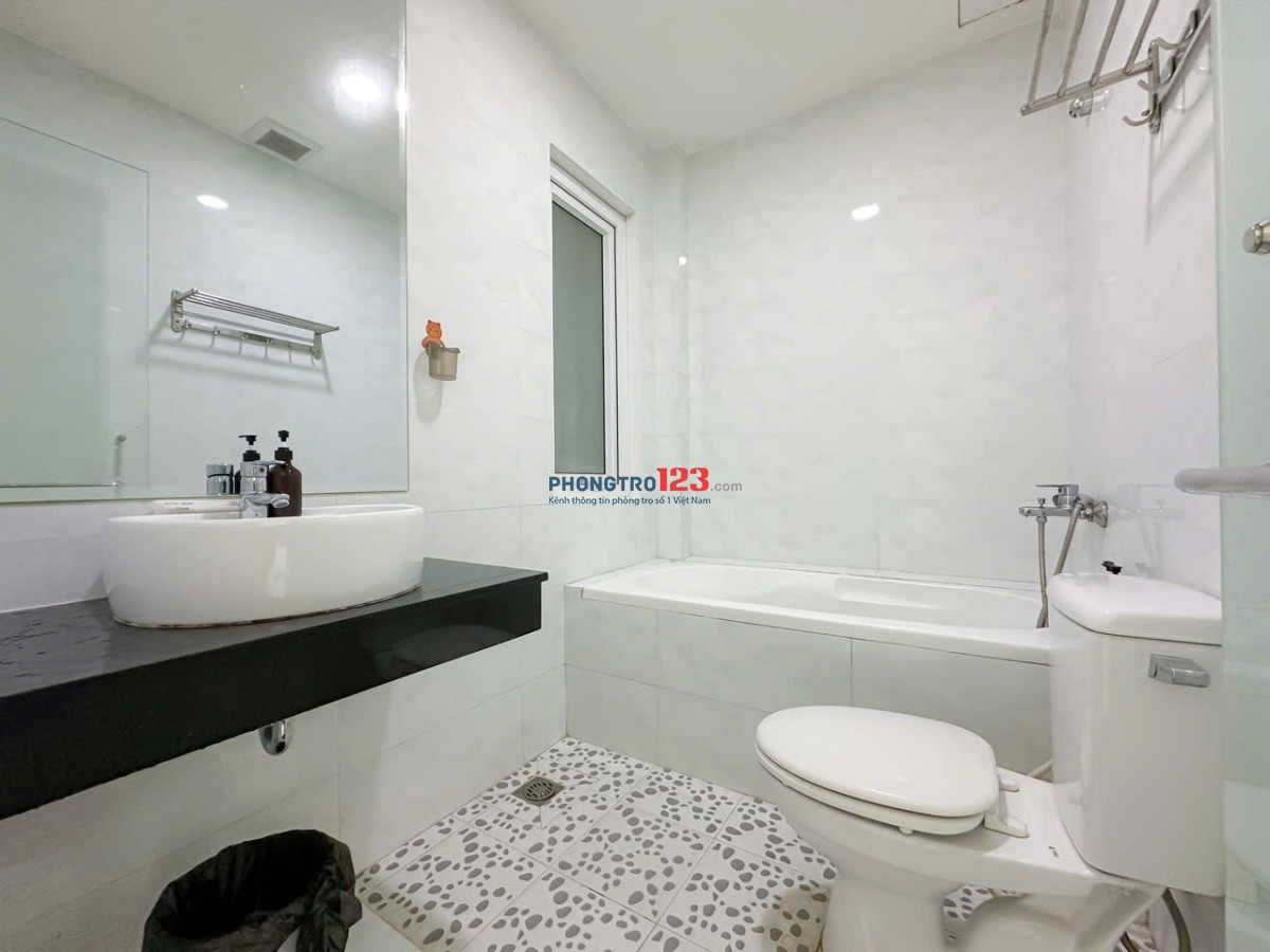 STUDIO BAN CÔNG – CÓ BỒN TẮM SIÊU CHILL TẠI PHẠM THÁI BƯỜNG, TÂN PHONG, Q7 