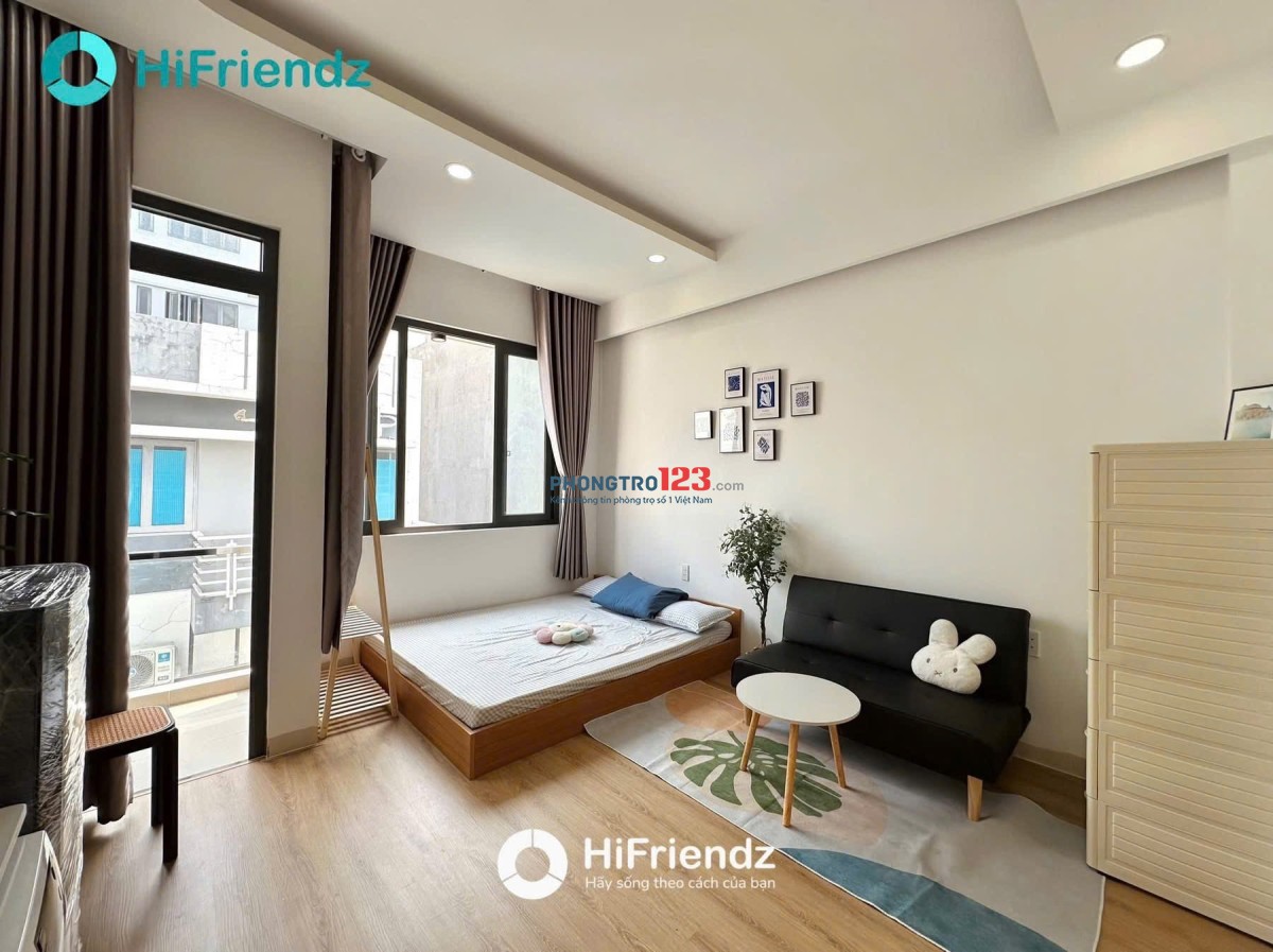 PHÒNG MỚI XÂY GIÁ TỐT NGAY HOÀNG HOA THÁM, FULL NỘI THẤT, BAN CÔNG, GẦN ETOWN CỘNG HOÀ