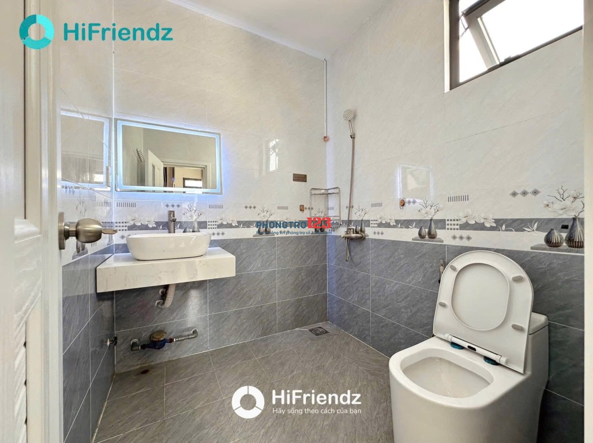 PHÒNG MỚI XÂY GIÁ TỐT NGAY HOÀNG HOA THÁM, FULL NỘI THẤT, BAN CÔNG, GẦN ETOWN CỘNG HOÀ