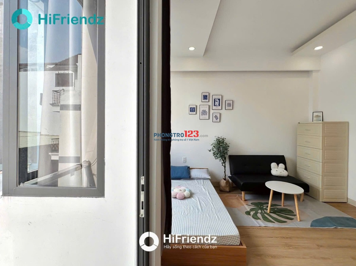 PHÒNG MỚI XÂY GIÁ TỐT NGAY HOÀNG HOA THÁM, FULL NỘI THẤT, BAN CÔNG, GẦN ETOWN CỘNG HOÀ